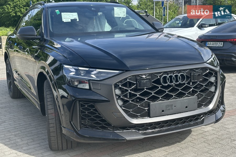 Audi RS Q8 - фото 40