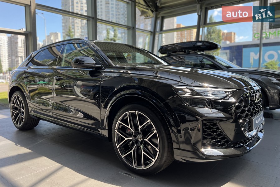 Audi RS Q8 - фото 3