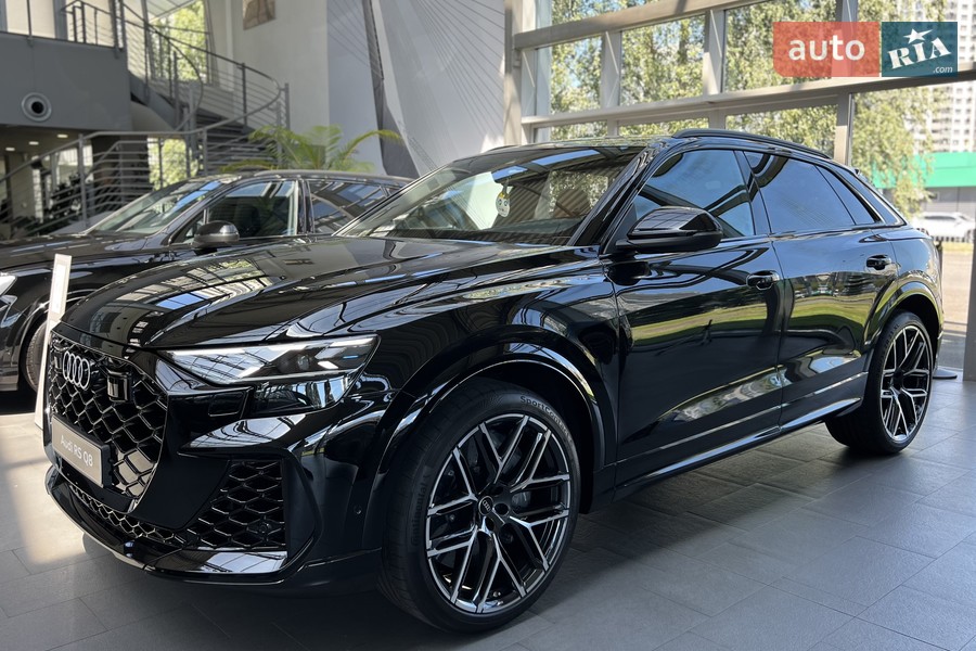 Audi RS Q8 - фото 4