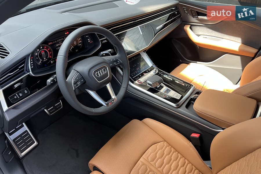 Audi RS Q8 - фото 23