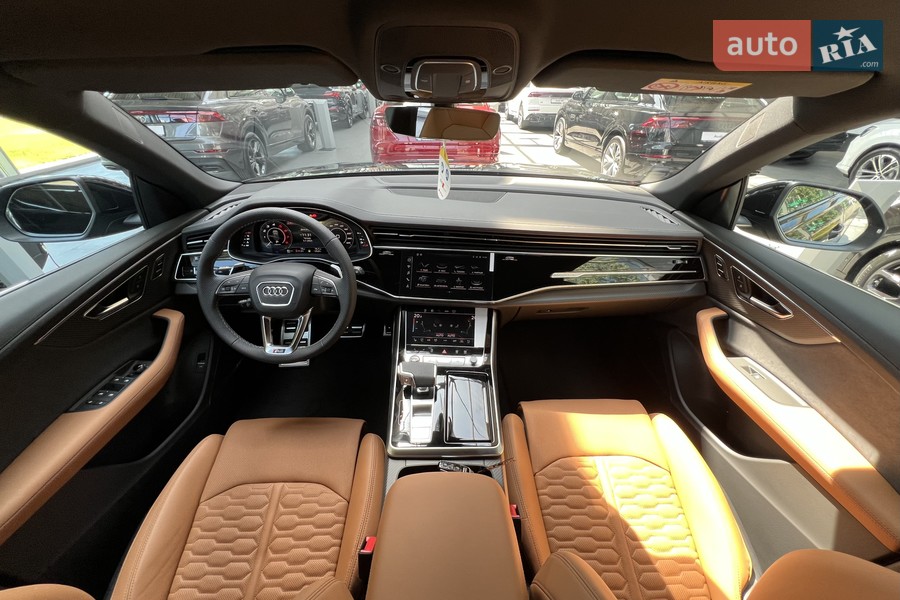 Audi RS Q8 - фото 24