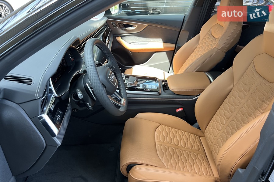 Audi RS Q8 - фото 34