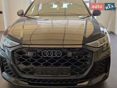 Audi RS Q8 2025 Basis