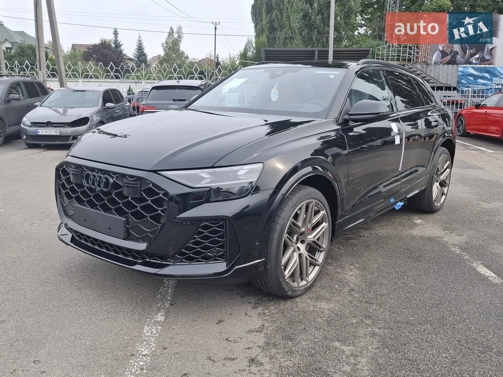 Audi RS Q8 S-Line