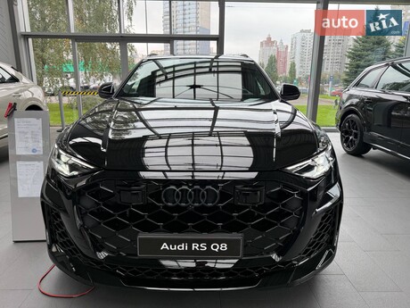 Audi RS Q8 2025