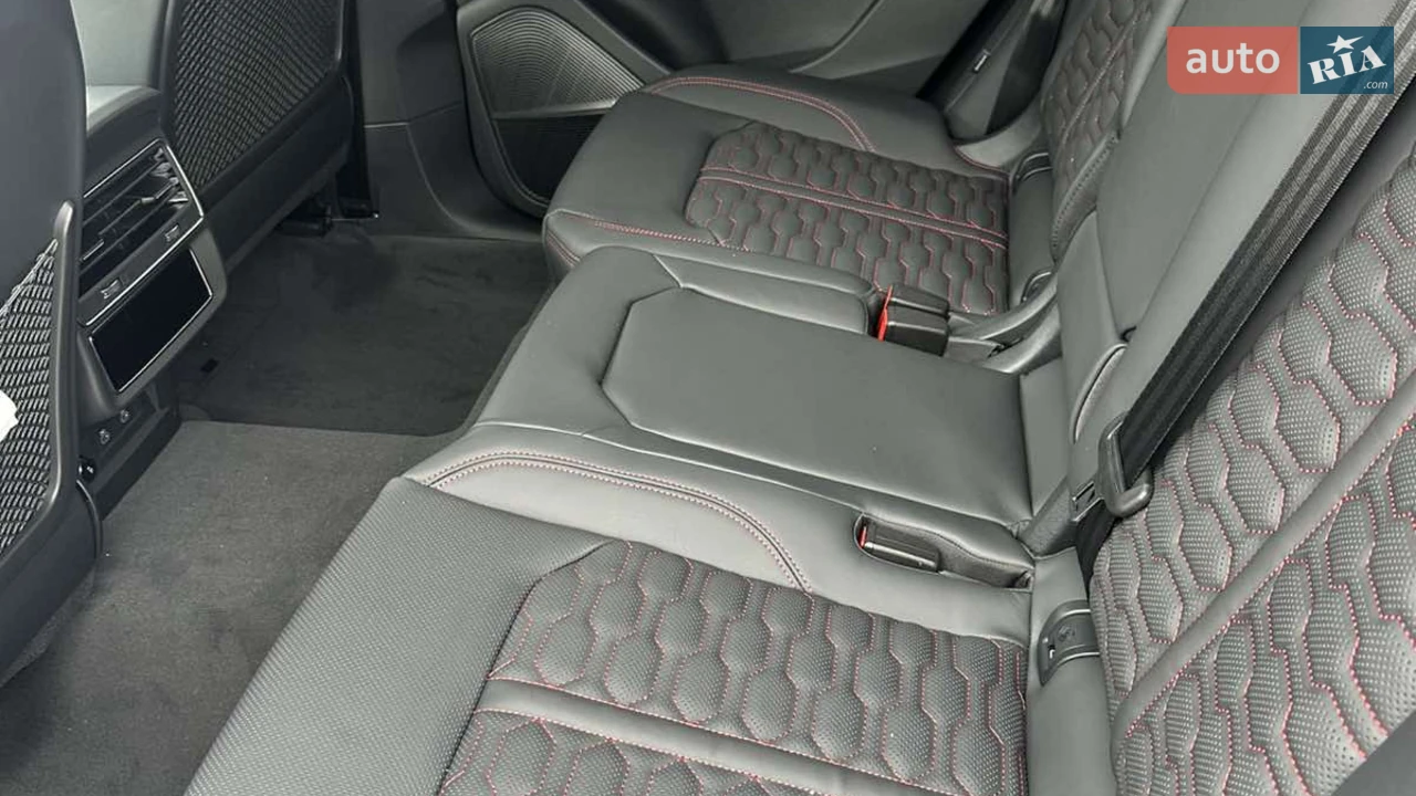 Audi-24