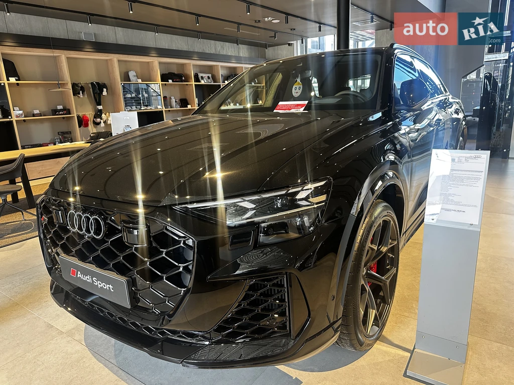 Audi RS Q8 S-Line