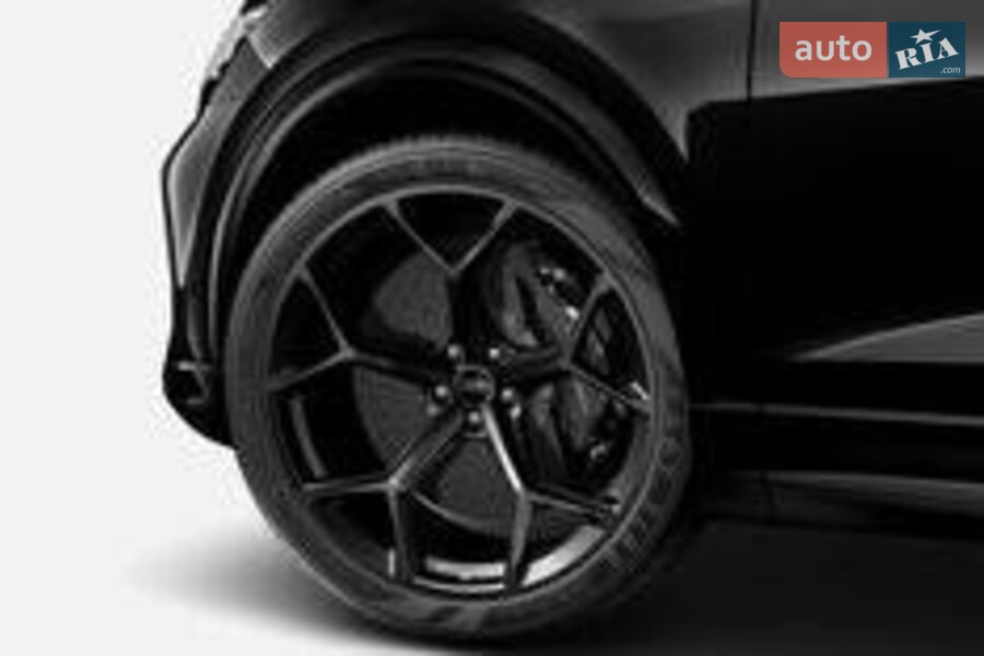 Audi RS Q8 - фото 5