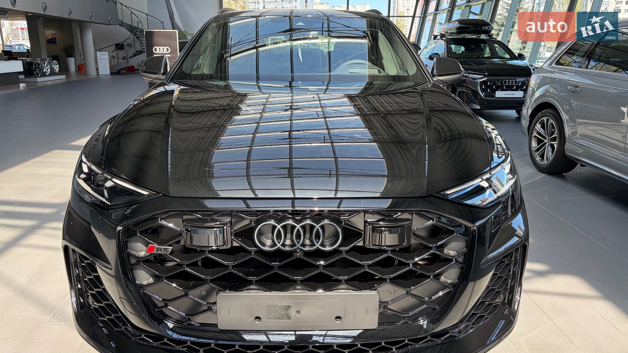 Audi RS Q8 S-Line