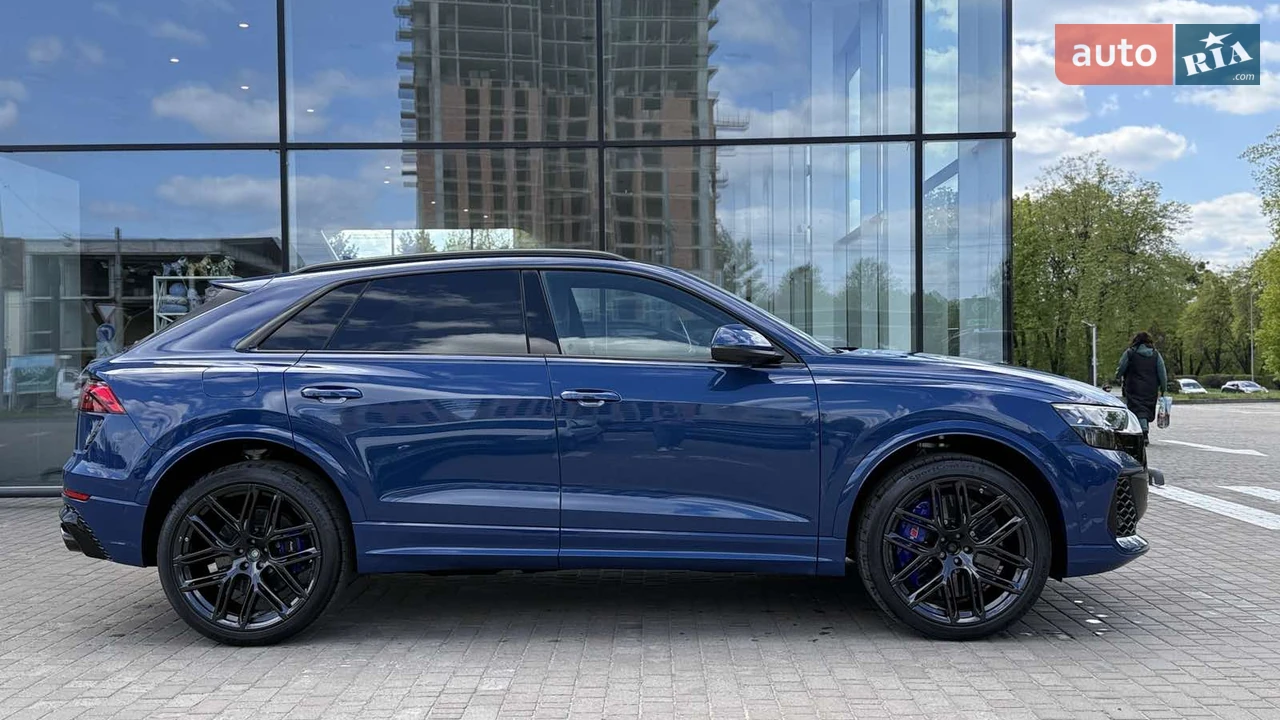 Audi-8