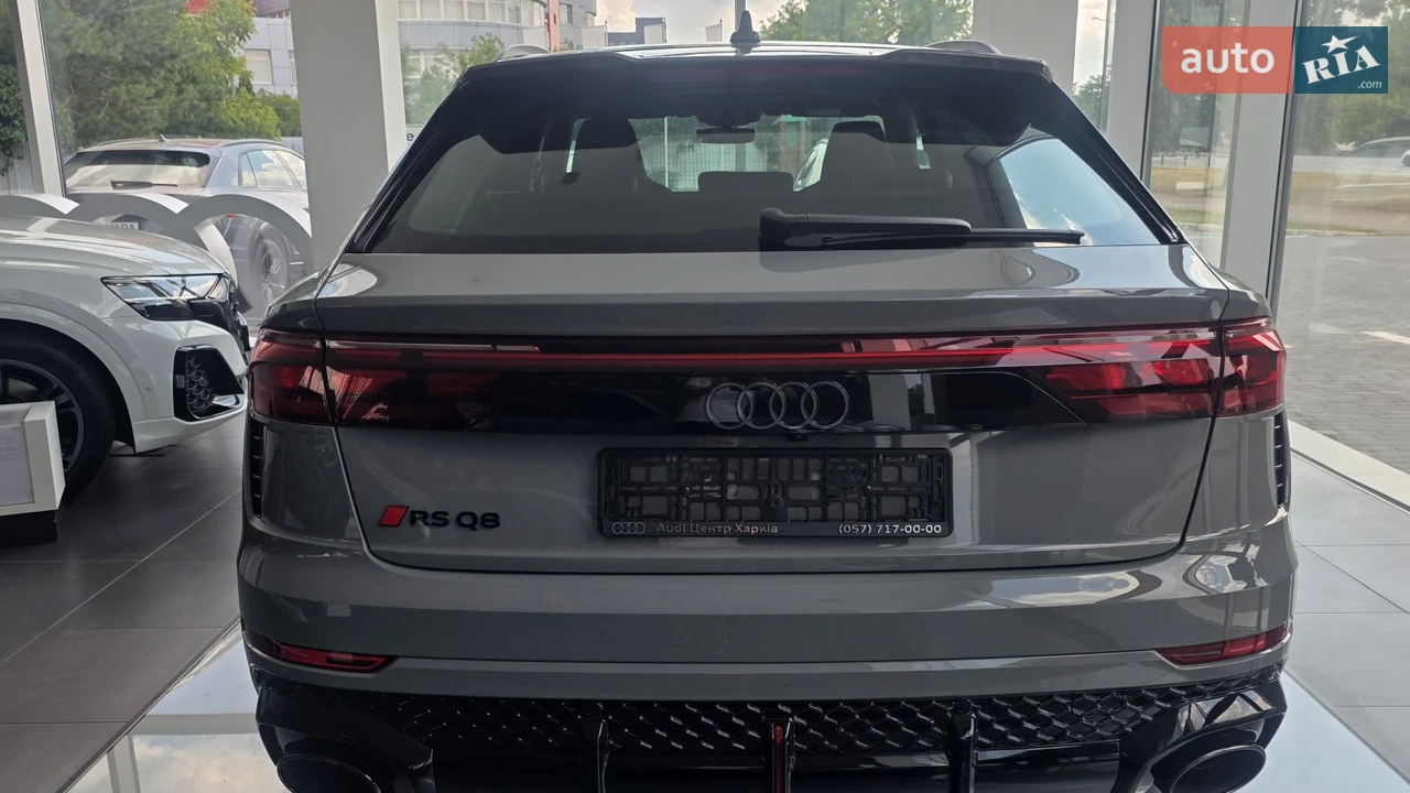 Audi-8