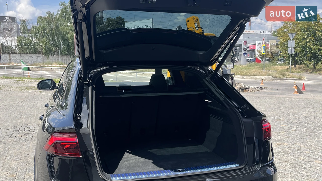Audi-30