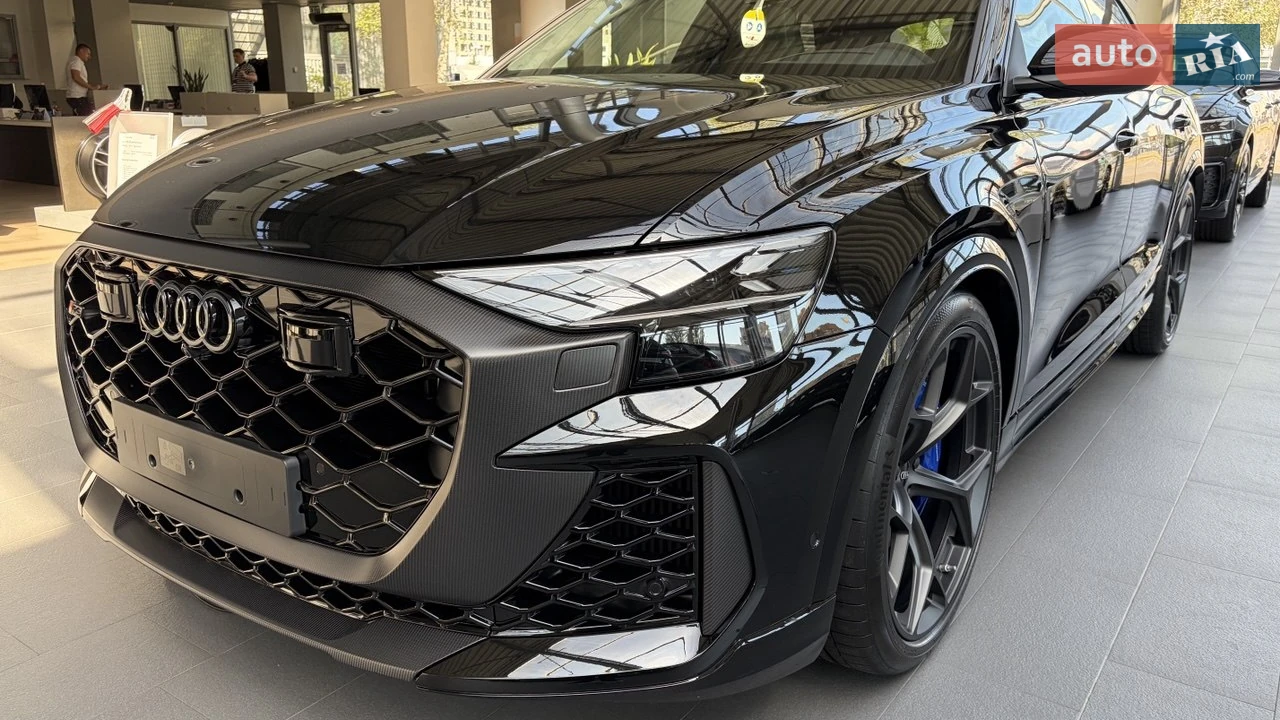 Audi RS Q8 S-Line