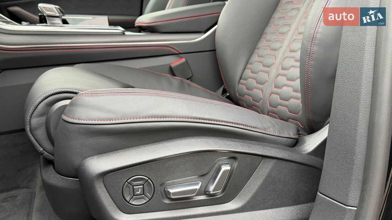 Audi-25