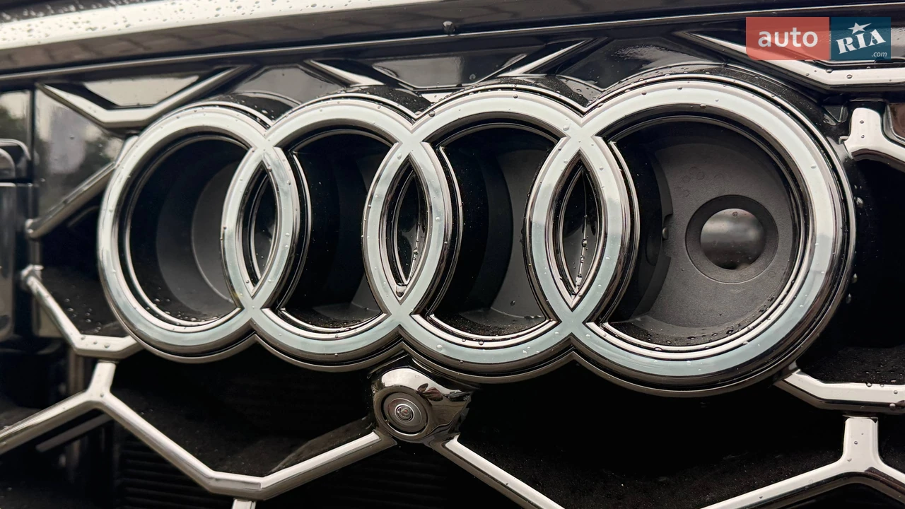 Audi-44