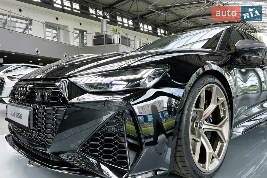 Audi RS6 - фото 12