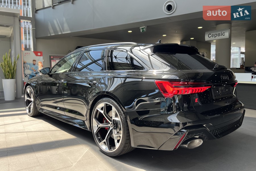 Audi RS6 - фото 8