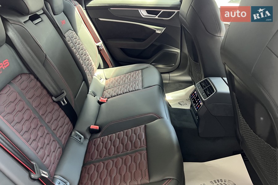 Audi RS6 - фото 20