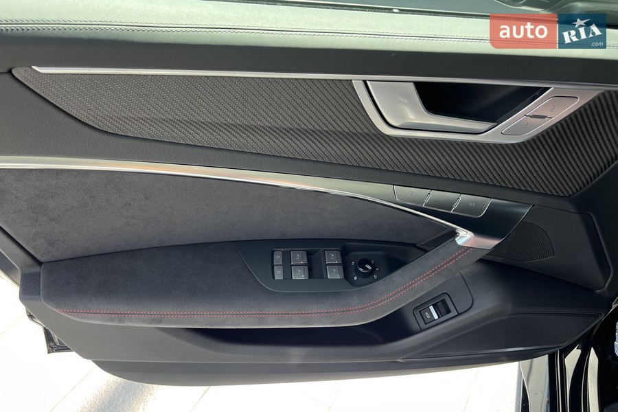 Audi RS6 - фото 24