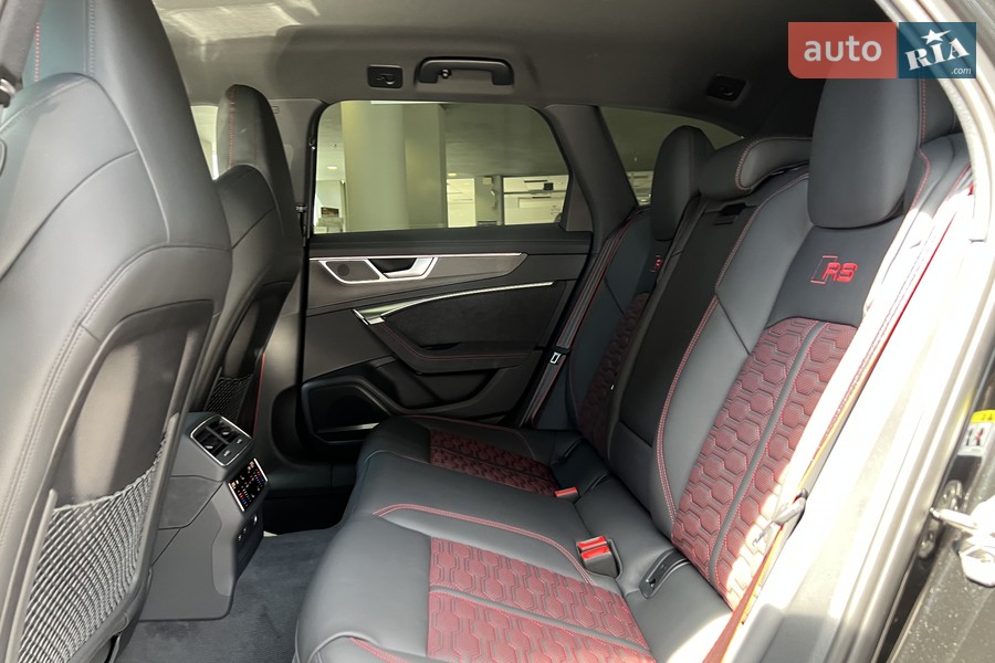 Audi RS6 - фото 27