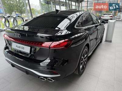 Новый Audi S5 2025 - фото 4