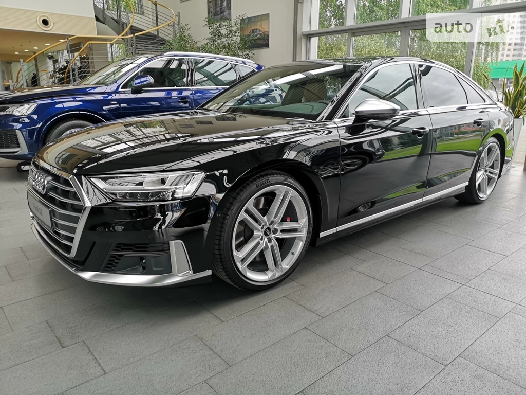 Audi S8 Basis