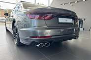 Audi S8 S-Line
