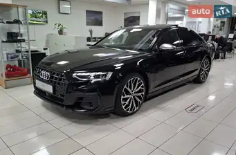 Audi S8