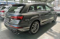 Audi SQ7 Basis