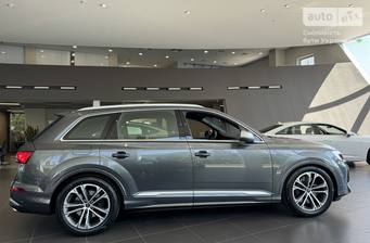 Audi SQ8 2024 S-Line