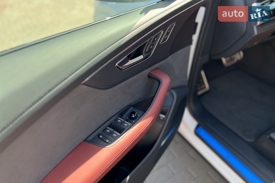 Audi SQ8 - фото 14