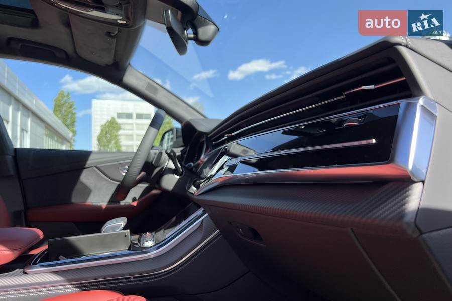 Audi SQ8 - фото 42