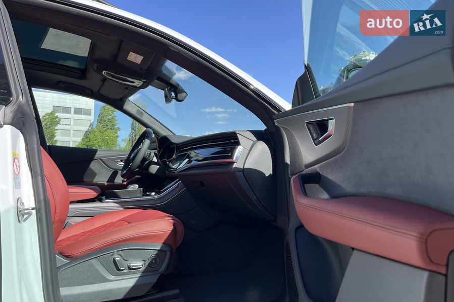 Audi SQ8 - фото 35
