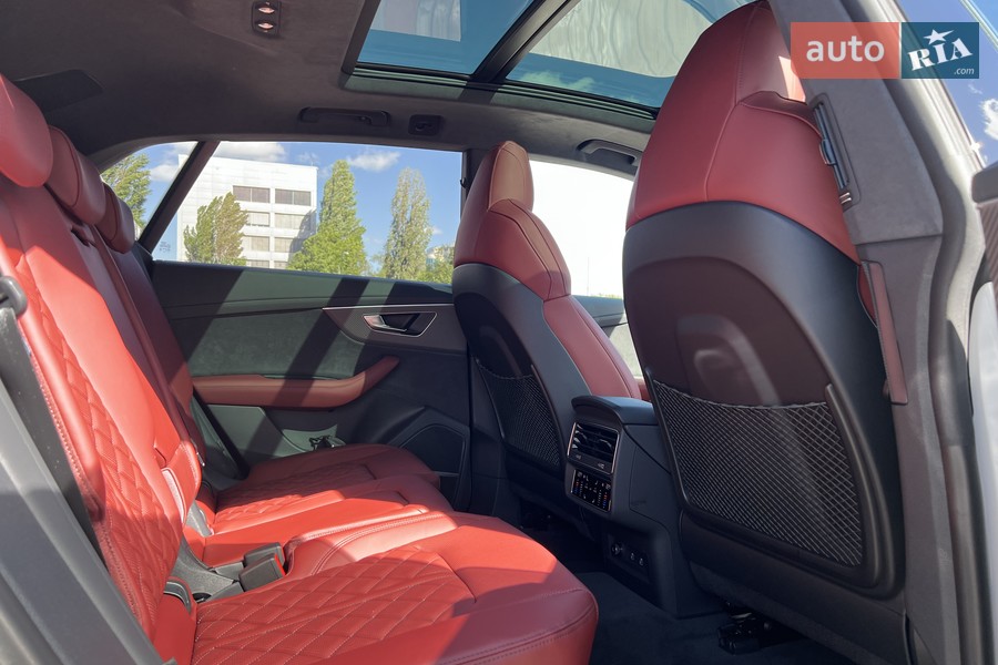 Audi SQ8 - фото 33