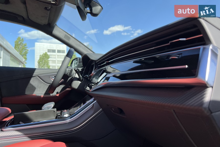 Audi SQ8 - фото 39