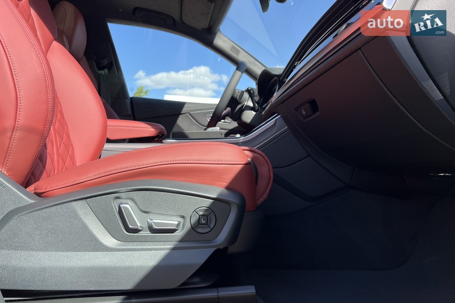 Audi SQ8 - фото 37