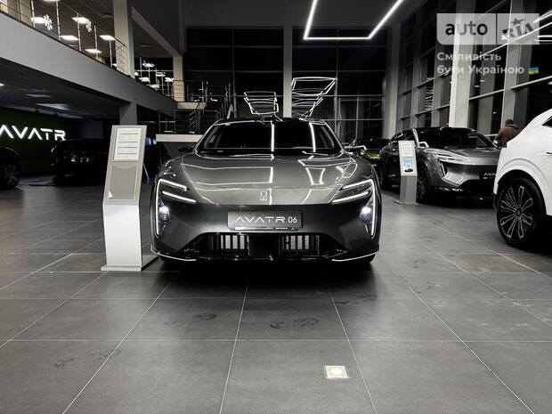 Avatr 06 2025