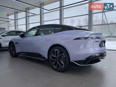 Новый Avatr 06 2025 - фото 3