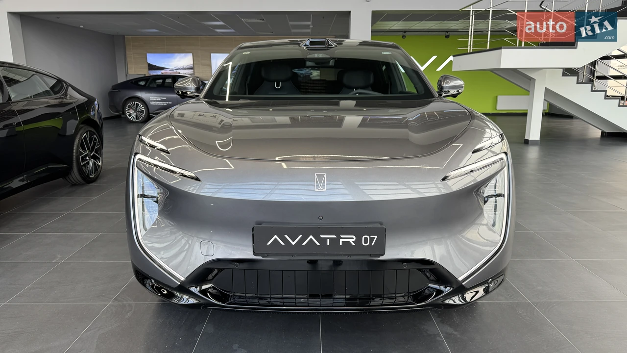 Avatr-3