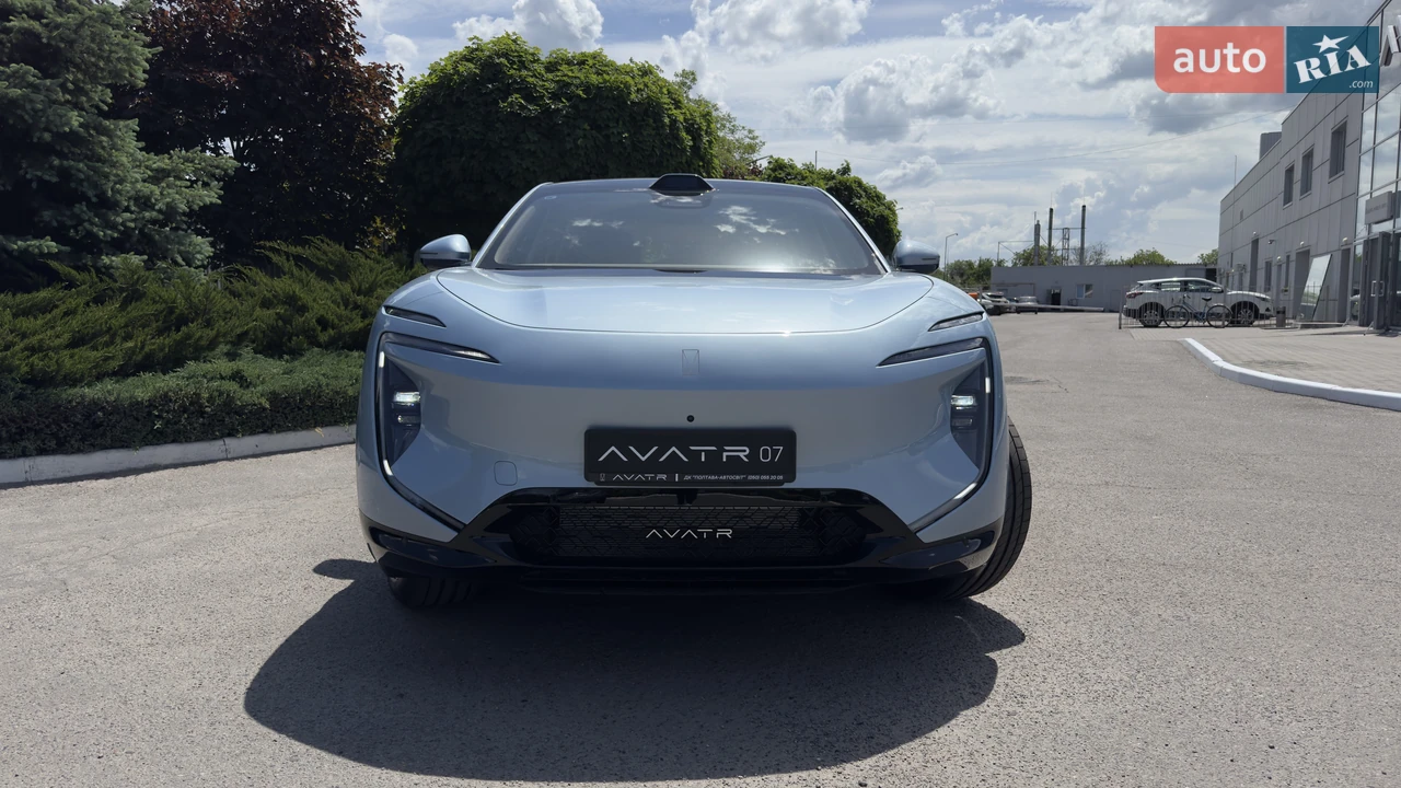 Avatr-4