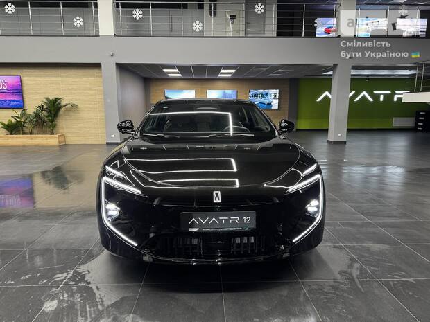 Avatr 12 2025