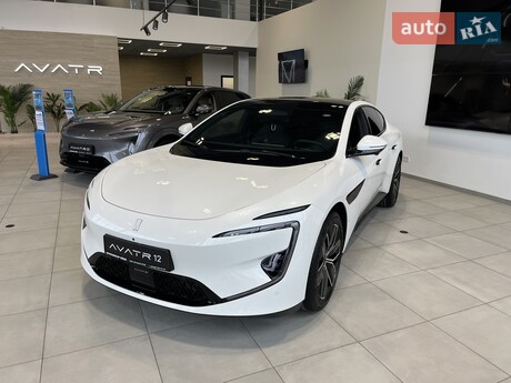 Avatr 12 2025