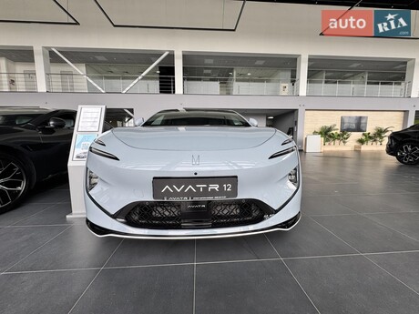 Avatr 12 2025