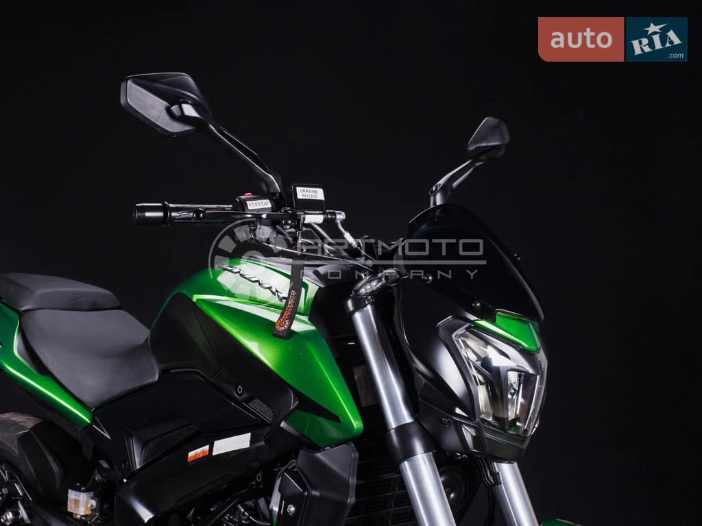 Bajaj Dominar Base