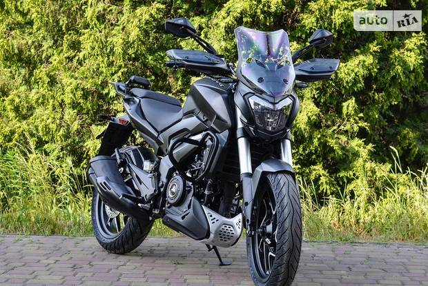 Bajaj Dominar Base