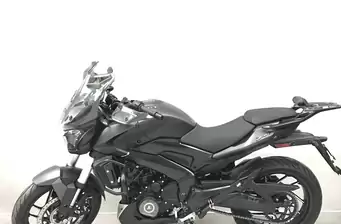 Bajaj Dominar