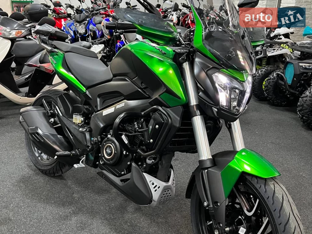 Bajaj Dominar Base