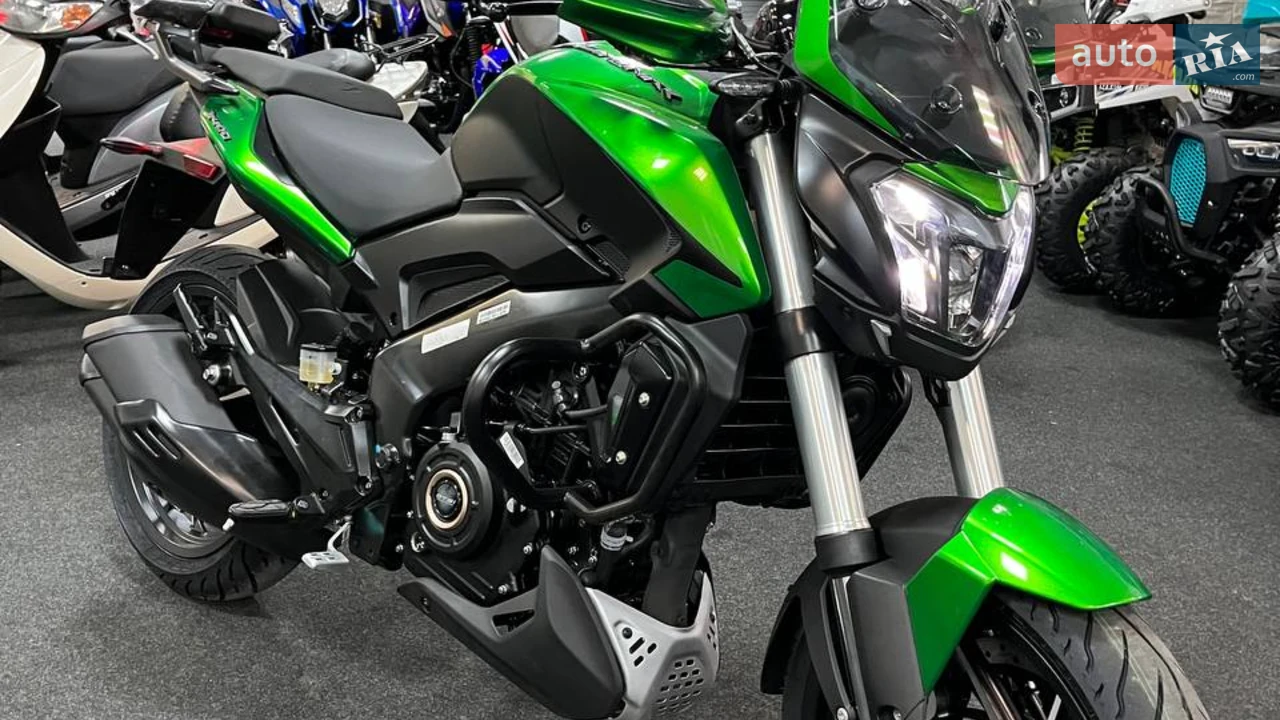 Bajaj Dominar Base