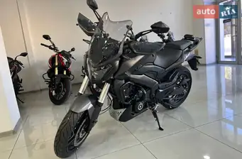 Bajaj Dominar