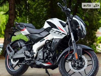 Bajaj Pulsar 2023 Base